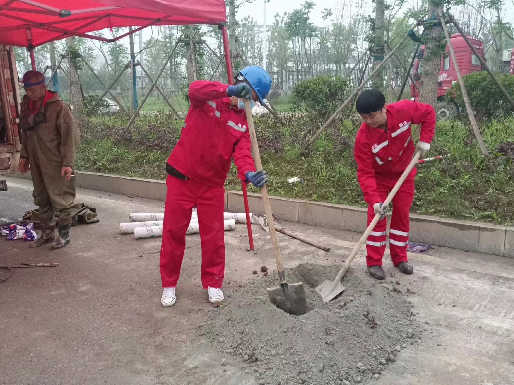 东川管道疏通哪家好】及时进行市政管道清淤